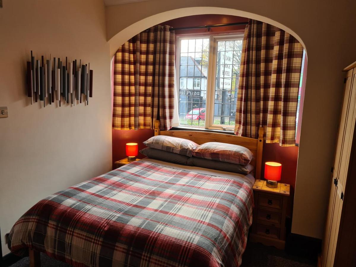 Tudor Lodge Hotel Ноттингем Экстерьер фото